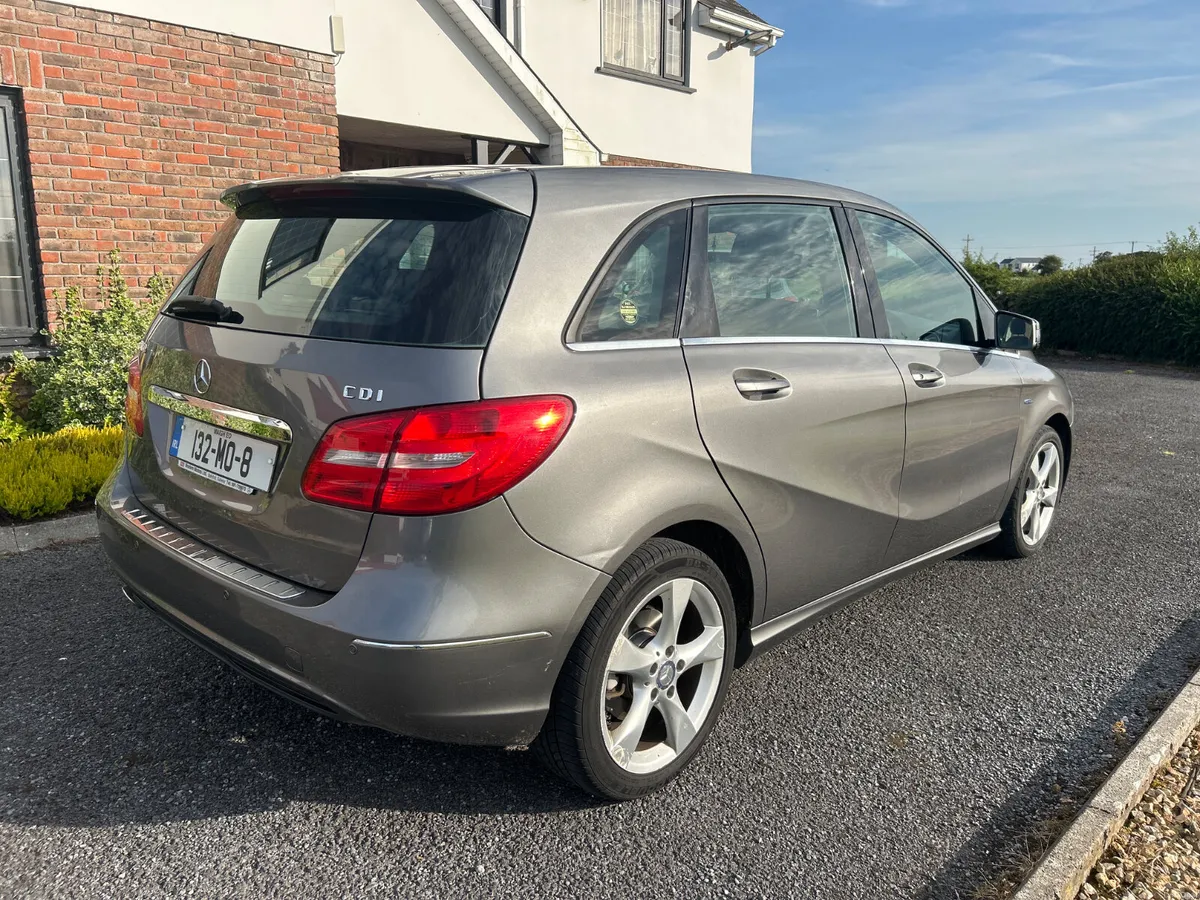 Mercedes-Benz B180 Sport - Image 3