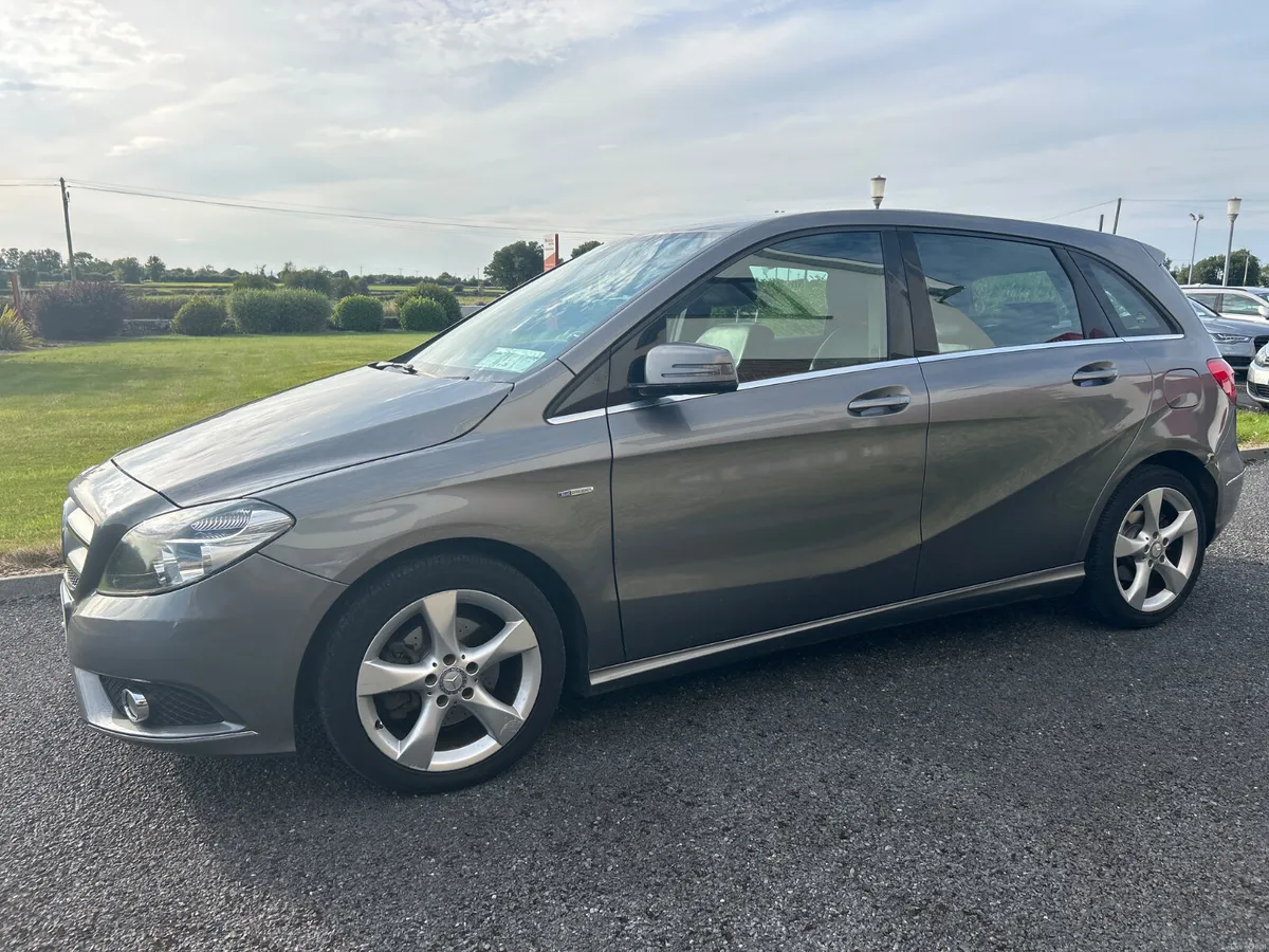 Mercedes-Benz B180 Sport - Image 6