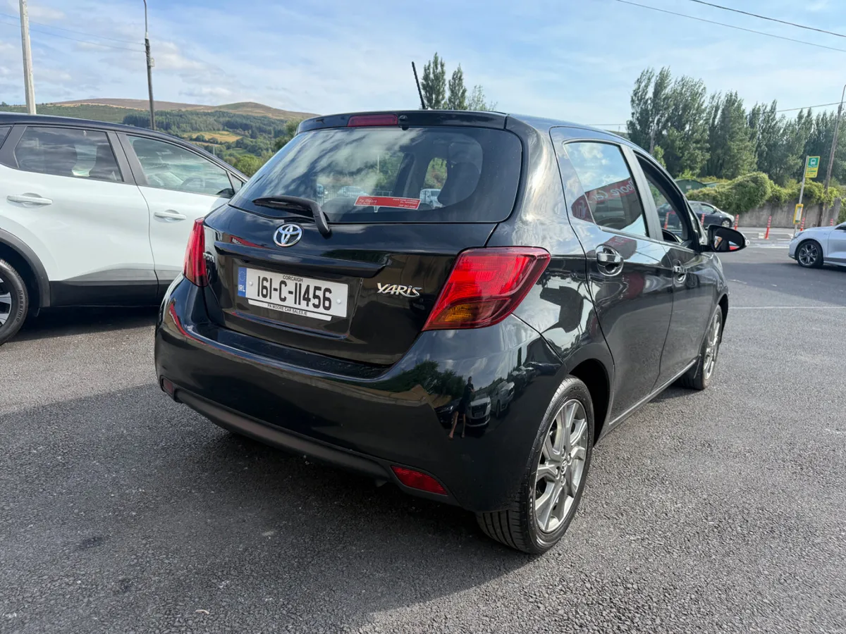 Toyota Yaris  1.0L  LUNA - Image 5