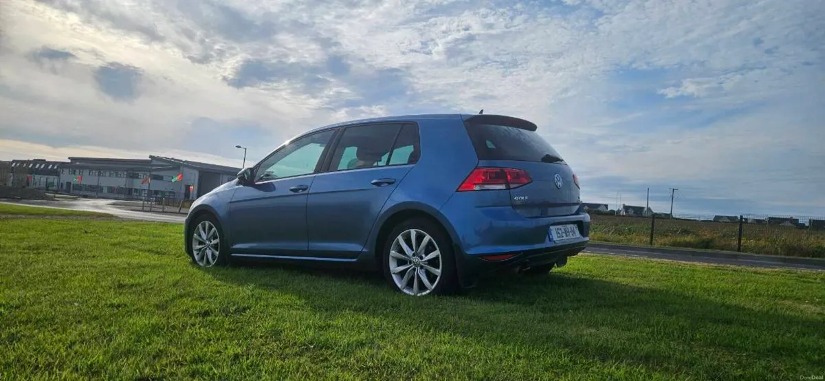2015 Volkswagen Golf Highline *** New Nct 11/27*** - Image 2