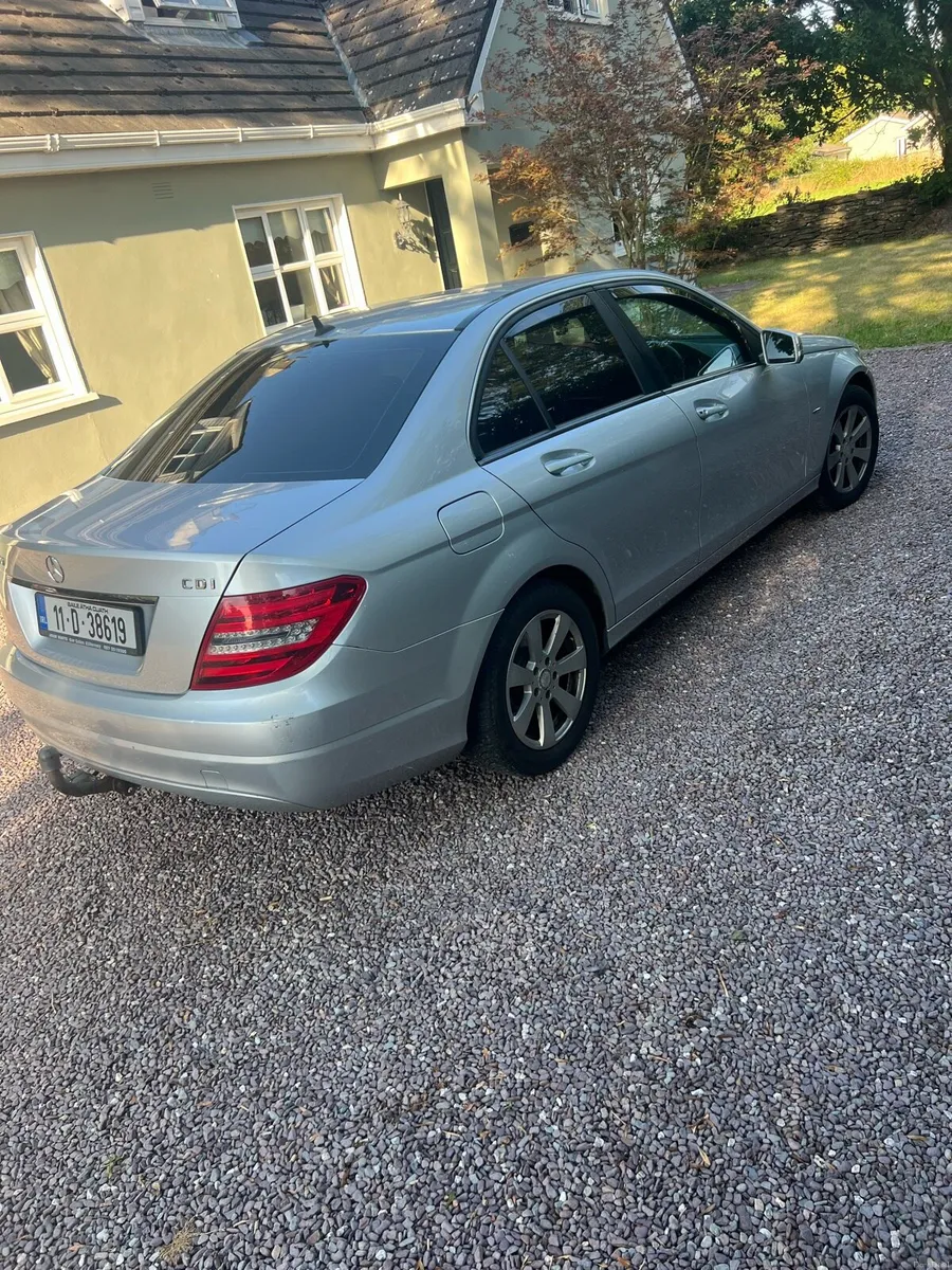 Mercedes c200 - Image 4