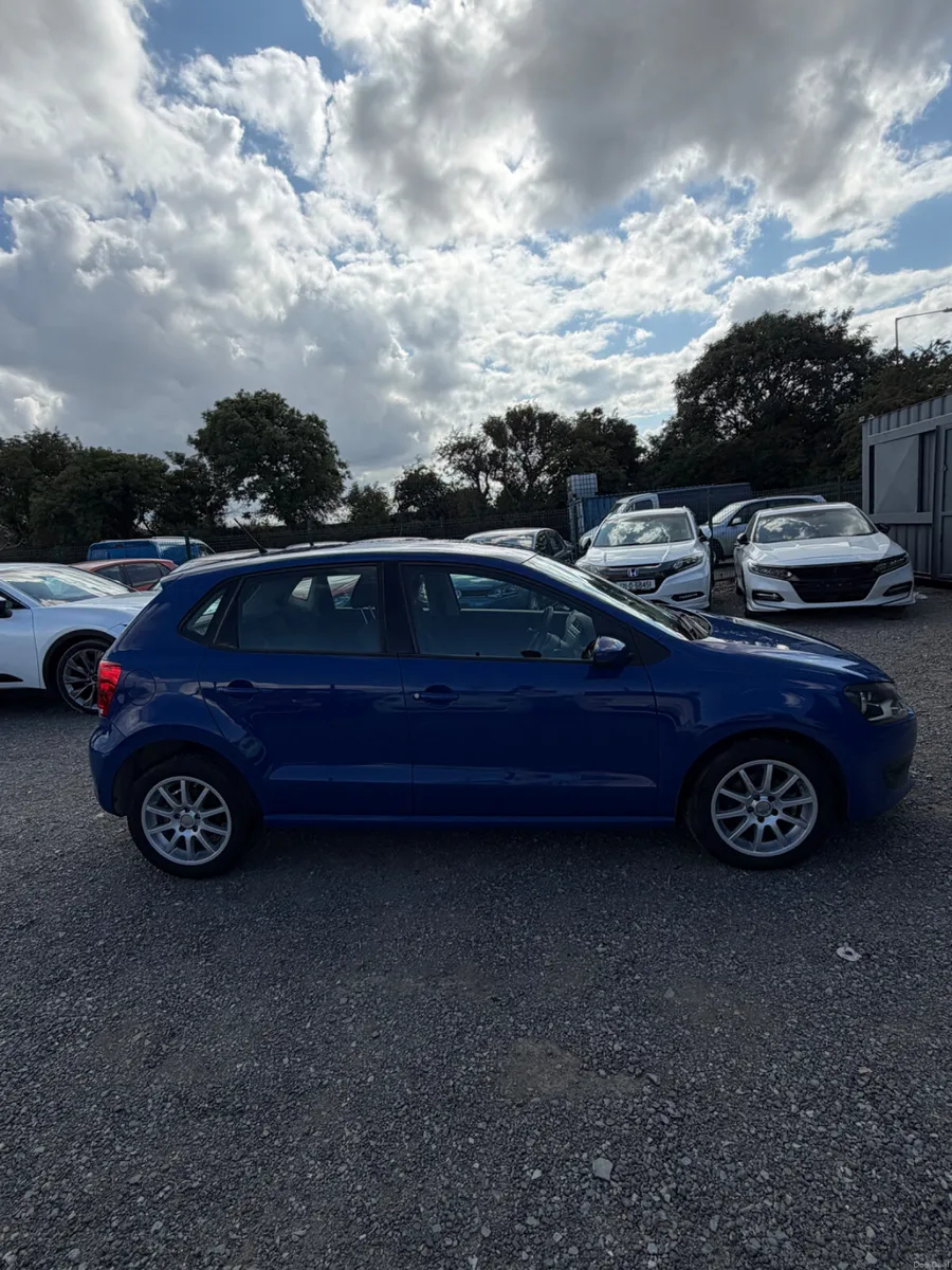 Volkswagen Polo 2013 Blue - Image 5