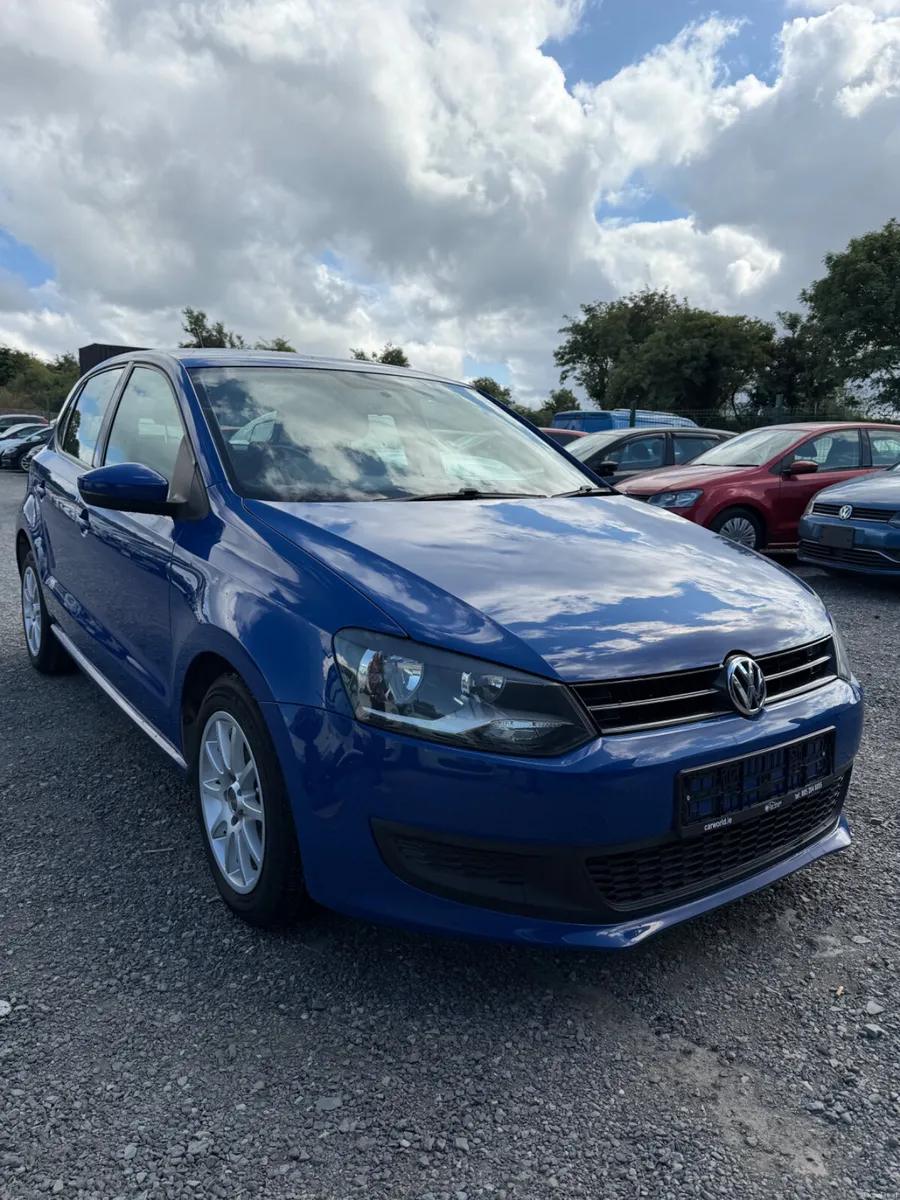 Volkswagen Polo 2013 Blue - Image 4