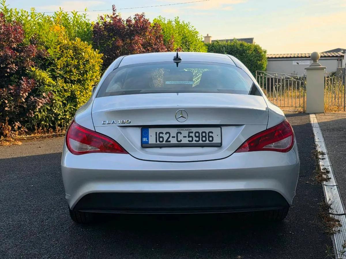 162 Mercedes-Benz CLA Saloon 1.6 Avantgarde - Image 4