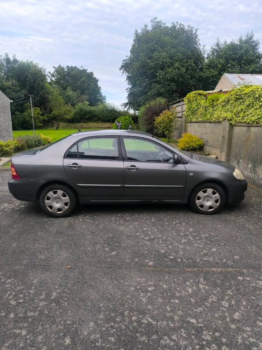 Toyota Corolla - Image 2