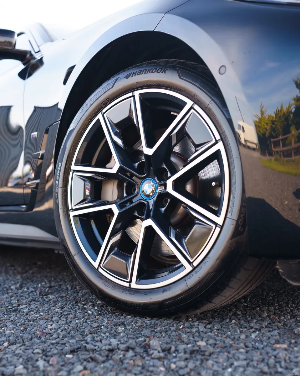 BMW I4 35 M Sport 17K Km - Image 6