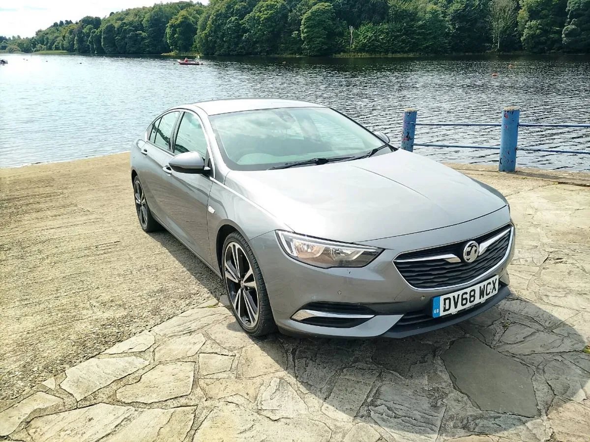 2018 182 Vauxhall insigina 1.6 low mileage uk reg - Image 1
