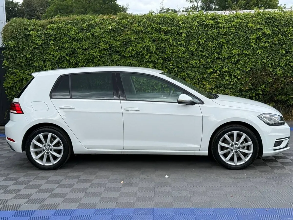 Volkswagen Golf COMFORTLINE 1.2 TSI AUTO // FULL S - Image 2