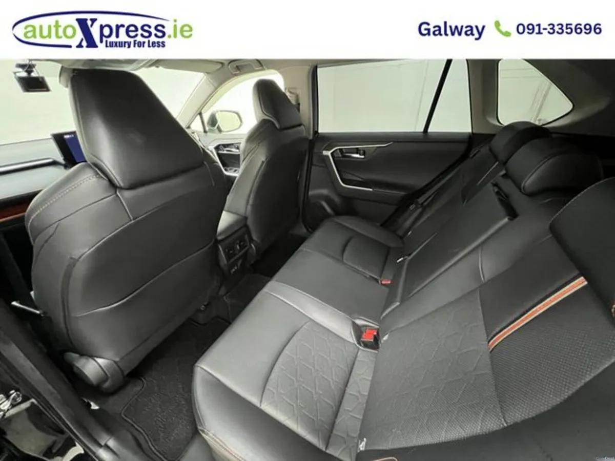 Toyota RAV4 HYBRID ADVENTURE 4WD, Reversing camera - Image 4