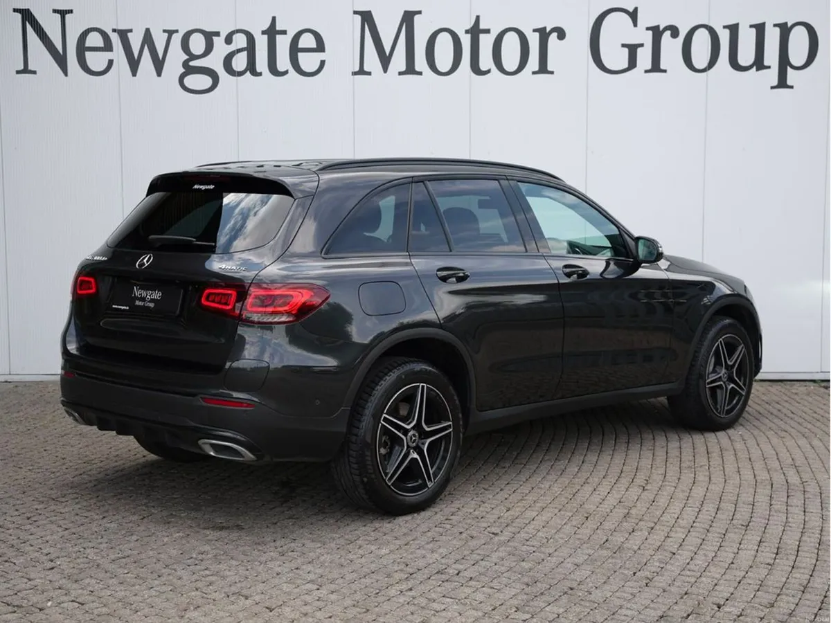 Mercedes-Benz GLC 300 de 4MAT 300 DE 4matic 5DR Au - Image 5