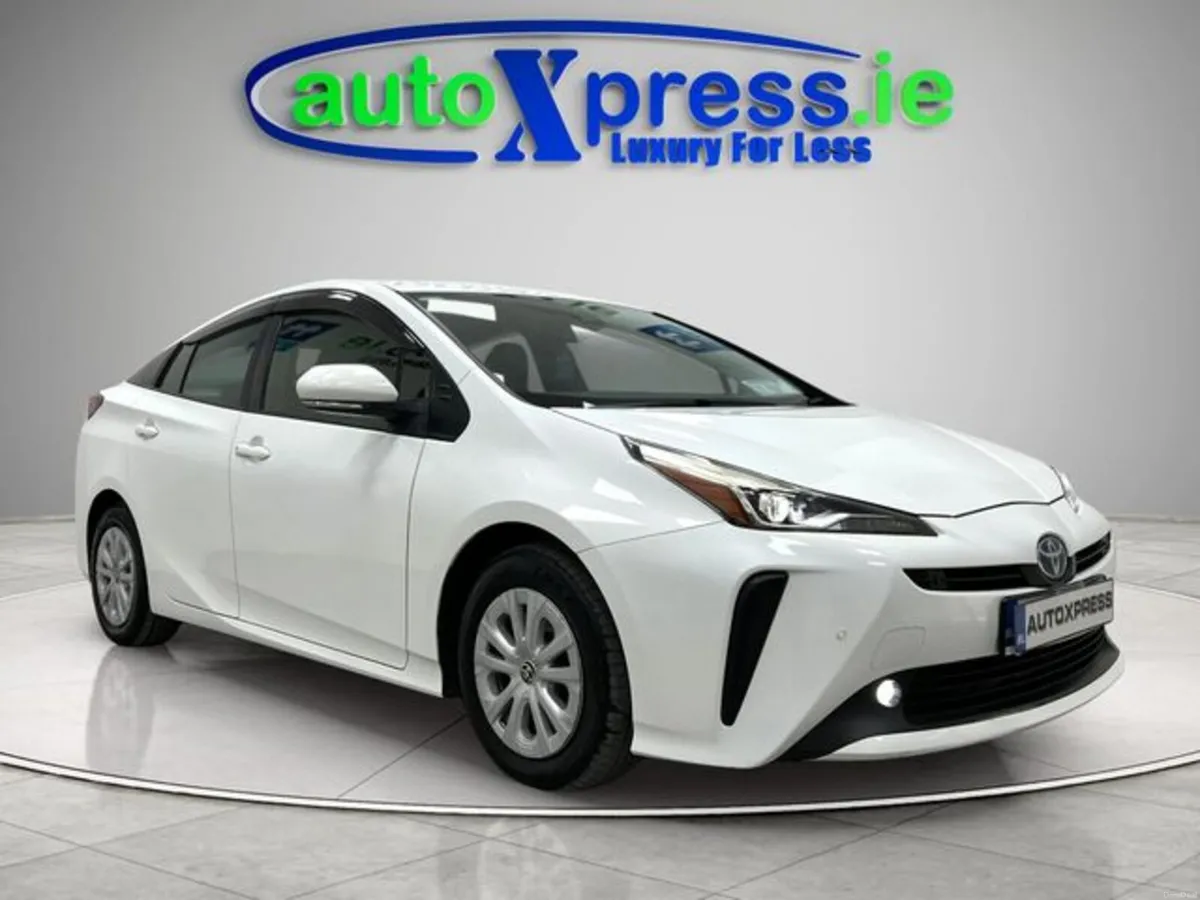 Toyota Prius S 1.8 Hybrid Automatic, Reversing cam - Image 3