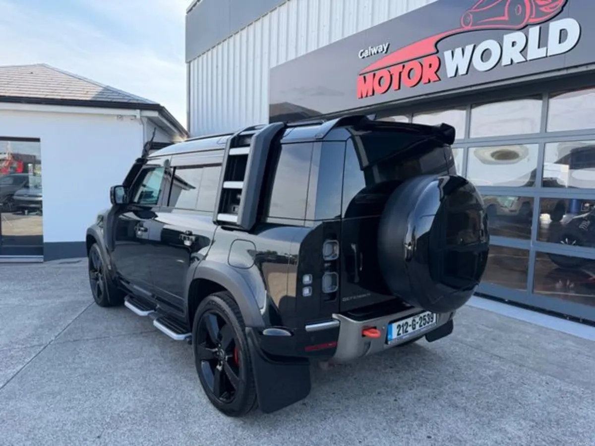 Land Rover Defender 2.0 P400E X AWD 404PS 5DR AUT - Image 2