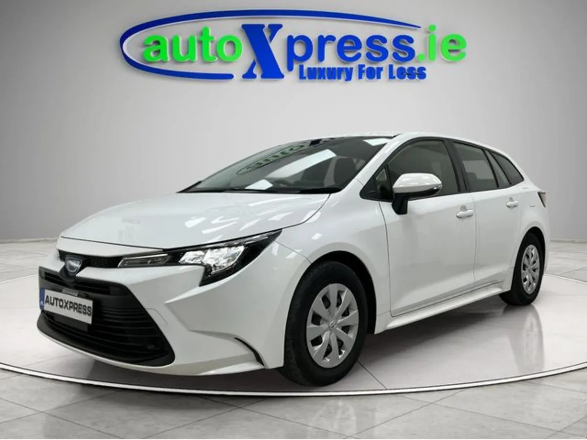 Toyota Corolla 1.8 HYBRID X, Reversing camera, Aut - Image 5