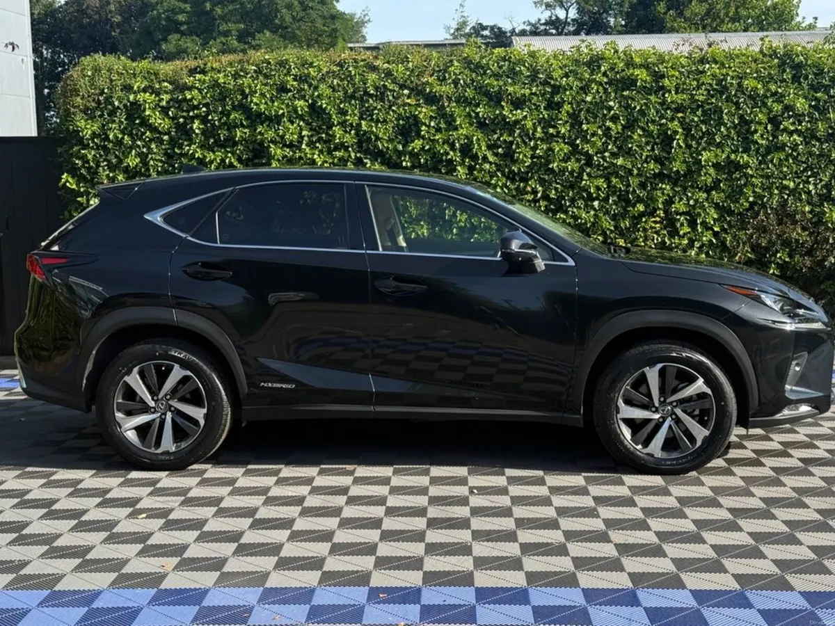 Lexus NX NX300h 2.5 HYBRID AUTO // LEATHER HEATED - Image 2
