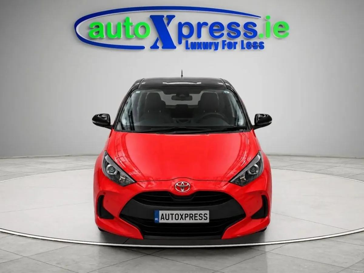 Toyota Yaris 1.5 Petrol, Ultra Low mileage, Revers - Image 2