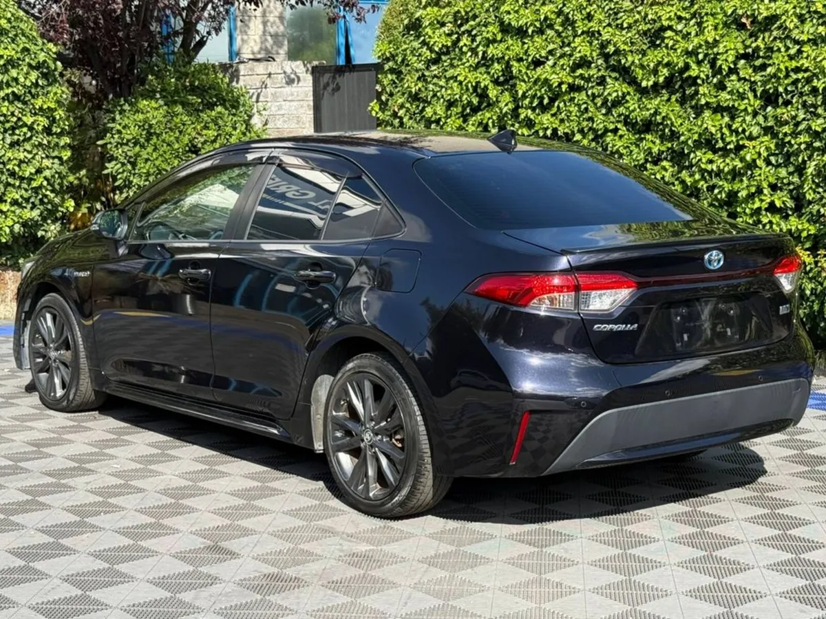 Toyota Corolla WXB EDITION 1.8 HYBRID AUTO // SERV - Image 5