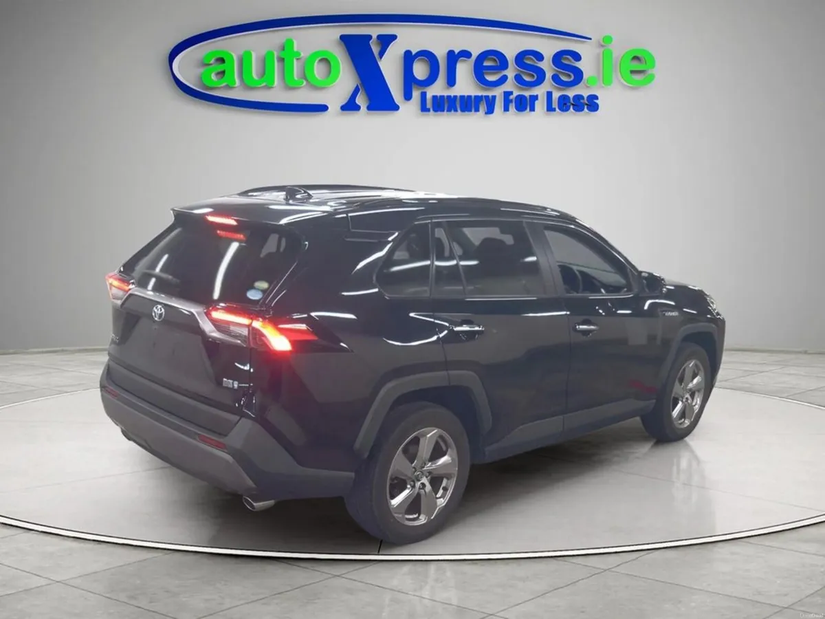 Toyota RAV4 4WD HYBRID G, Reversing camera - Image 5