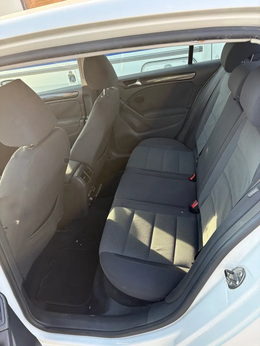 Golf TSI 1.2L Petrol ,Automatic - Image 4