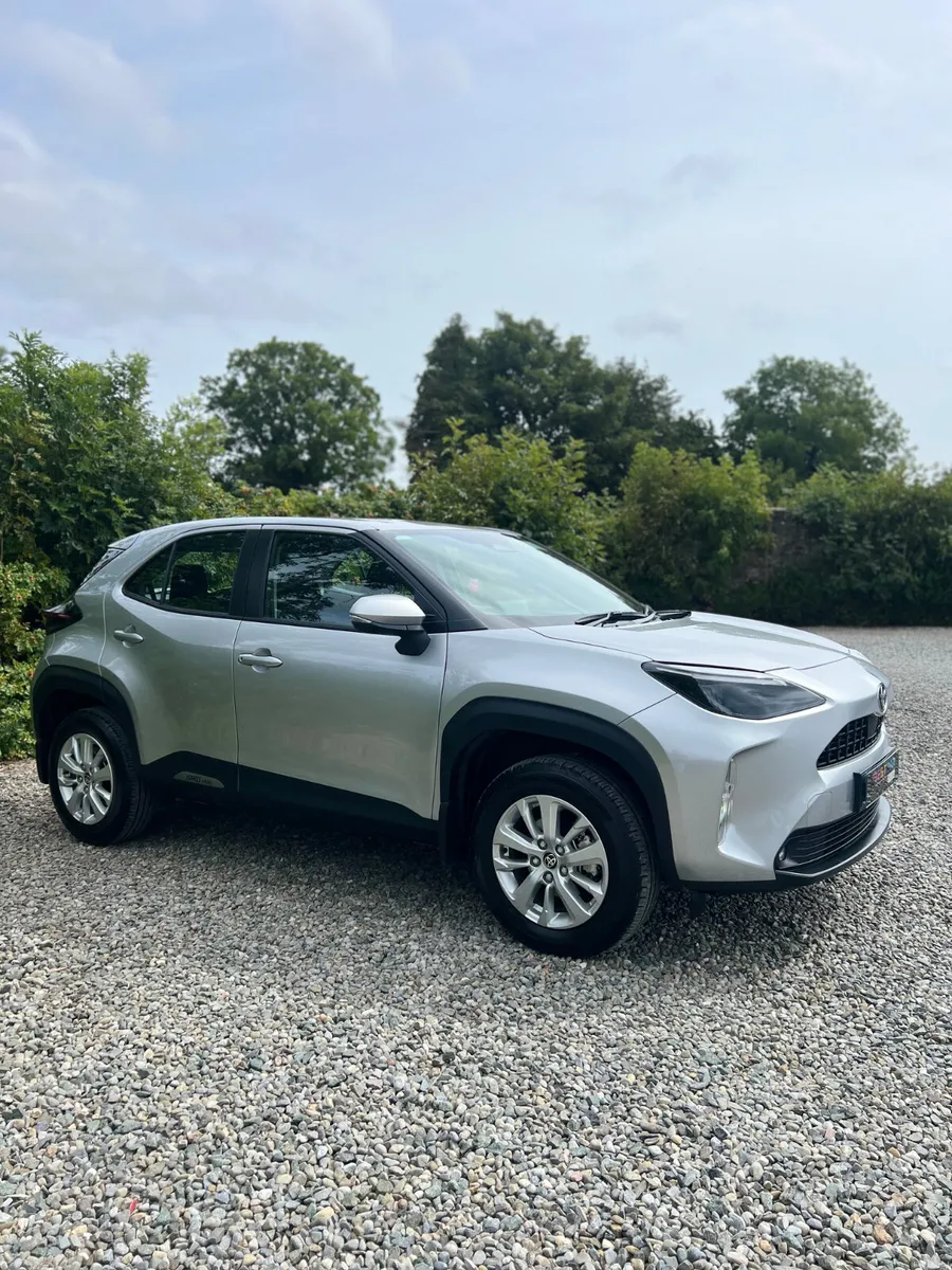 2026 Toyota Yaris Cross Luna 1.5 Hybrid Automatic - Image 3