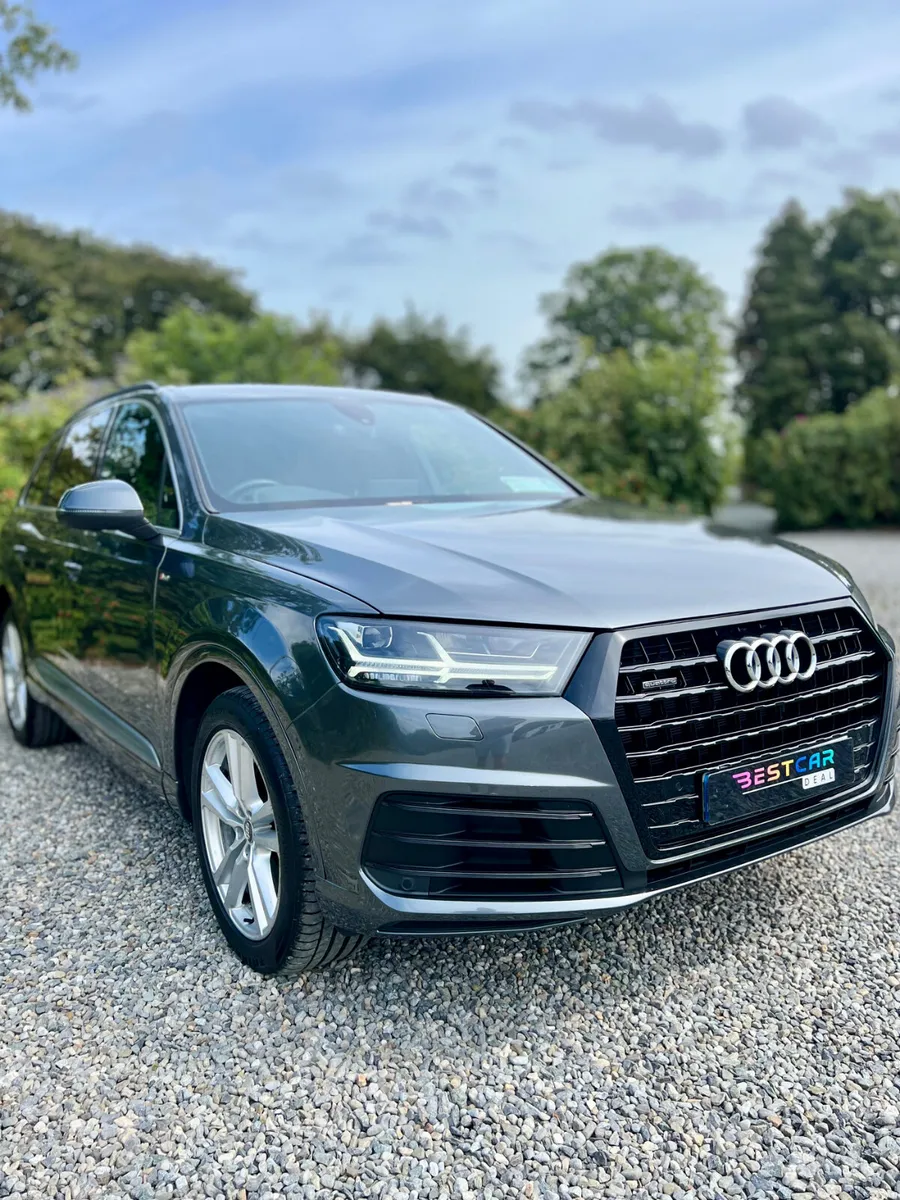 2015 Audi Q7 S Line 3.0 TDI 272HP Quattro 7 Seats - Image 3
