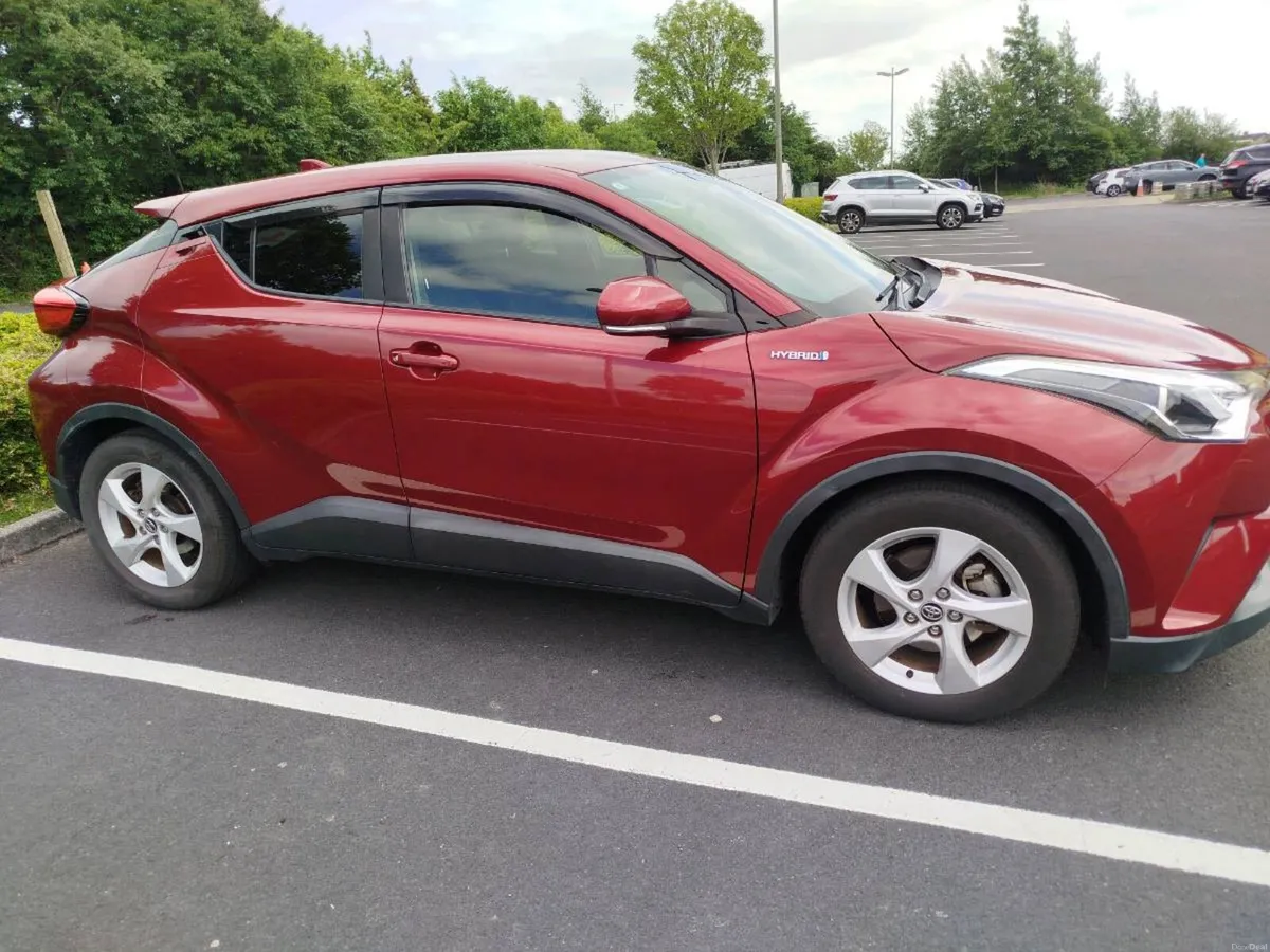 Toyota CHR 1.8 Hybrid 2017 - Image 3