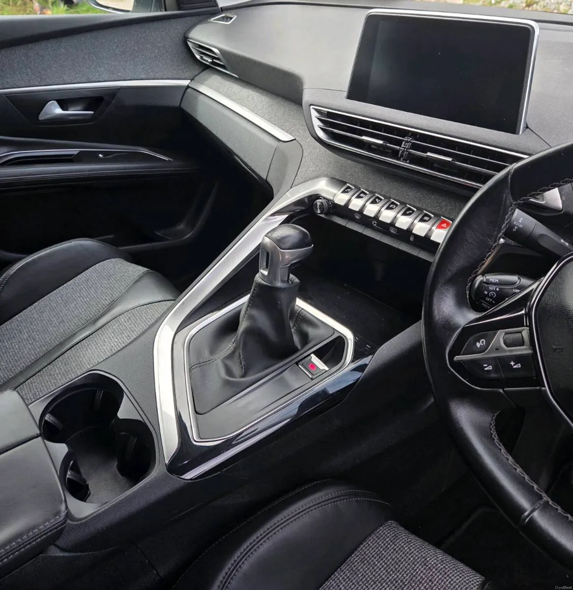 Peugeot 3008 1.6 diesel white - Image 6