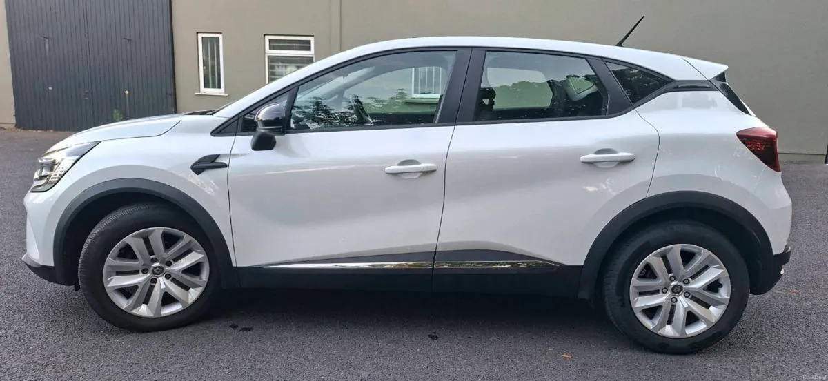 2021 Renault Captur 1.3 Petrol AUTOMATIC - Image 4