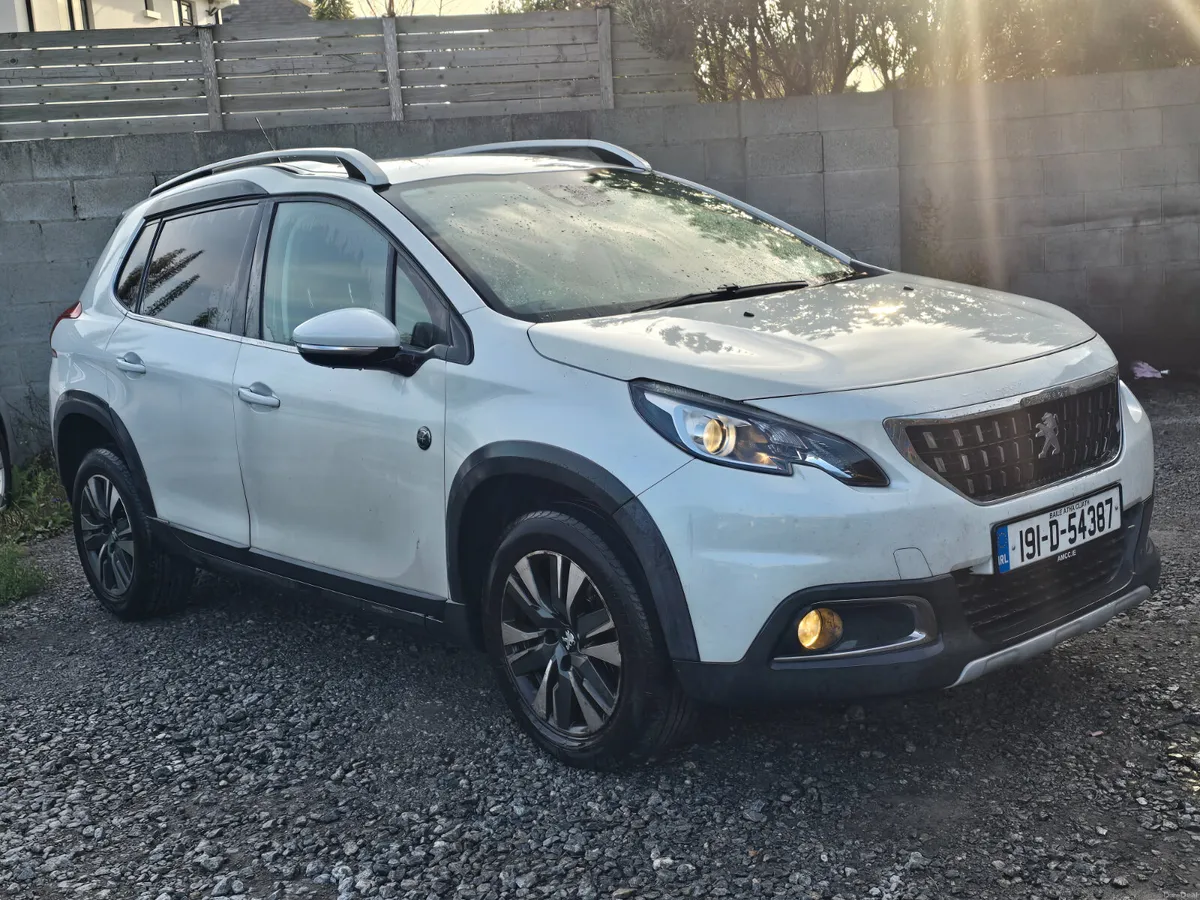 Peugeot 2008 2019 automatic petrol ⛽️ €8990 - Image 4