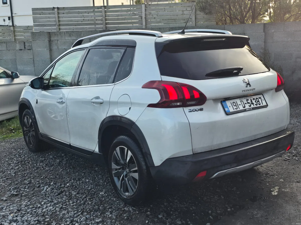 Peugeot 2008 2019 automatic petrol ⛽️ €8990 - Image 6