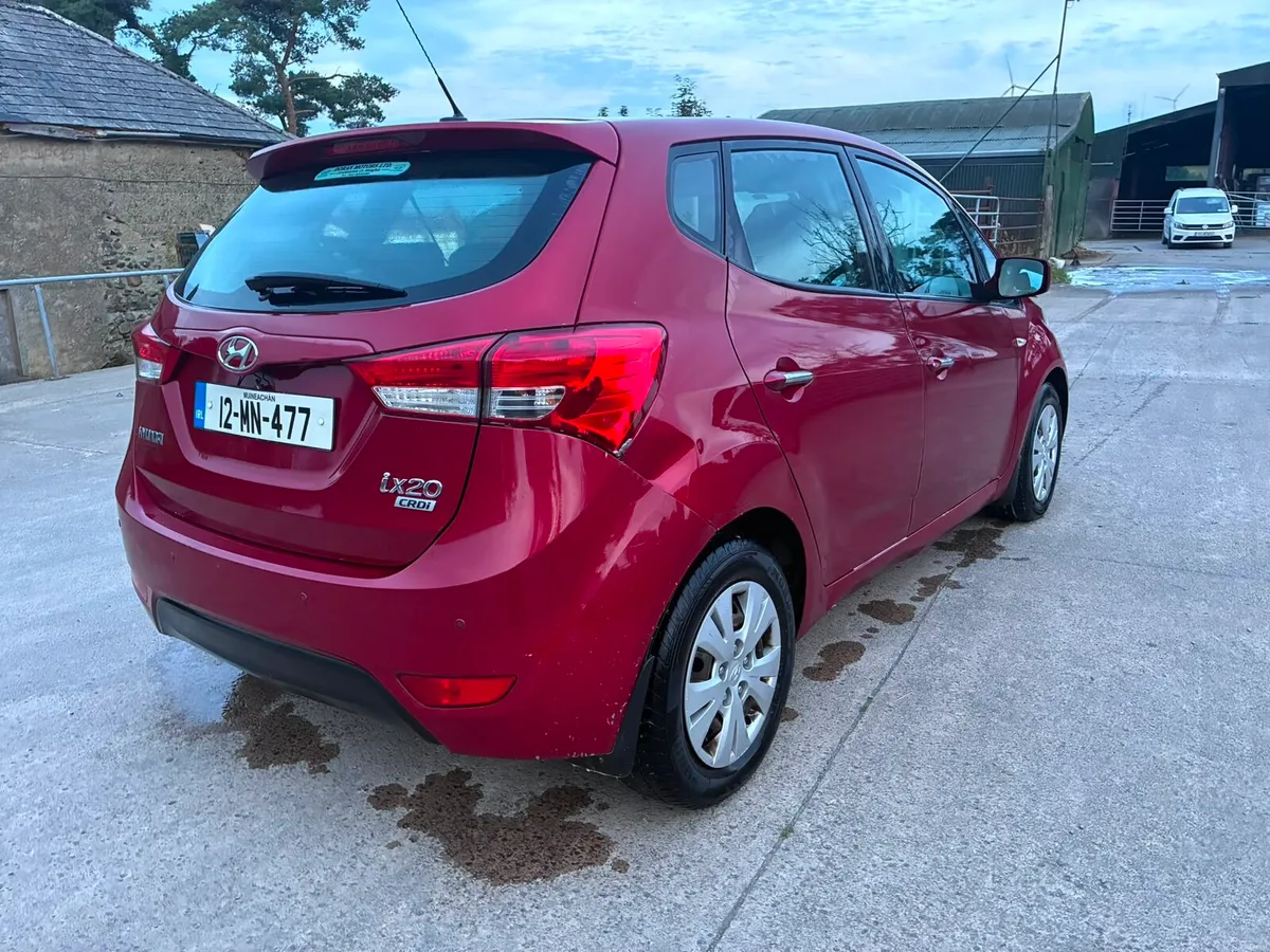Hyundai ix20 - Image 2