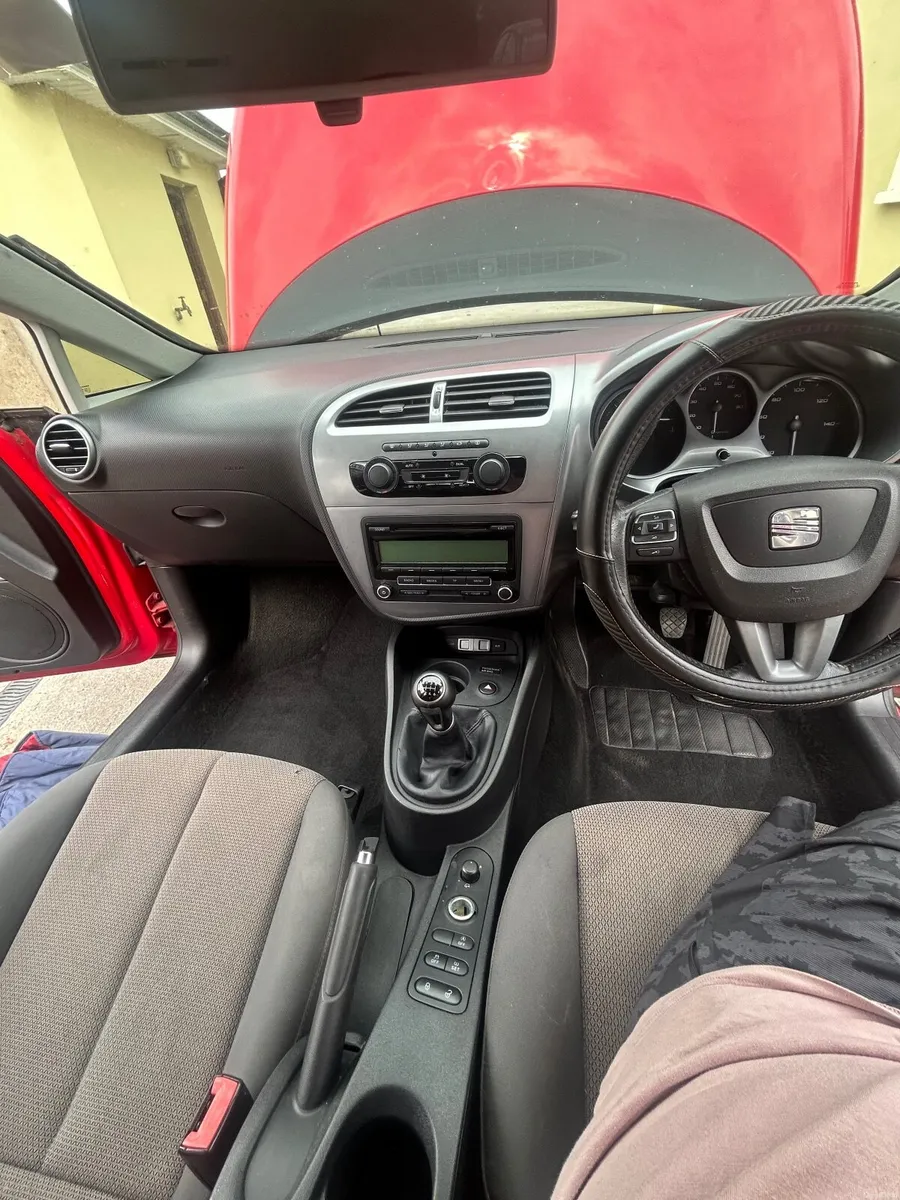 SEAT Leon 2011 - Image 2
