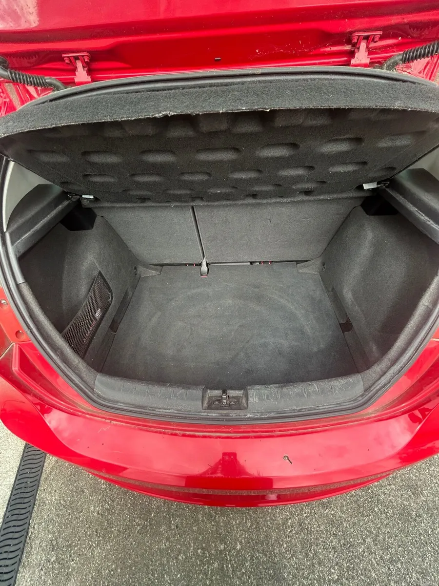 SEAT Leon 2011 - Image 6