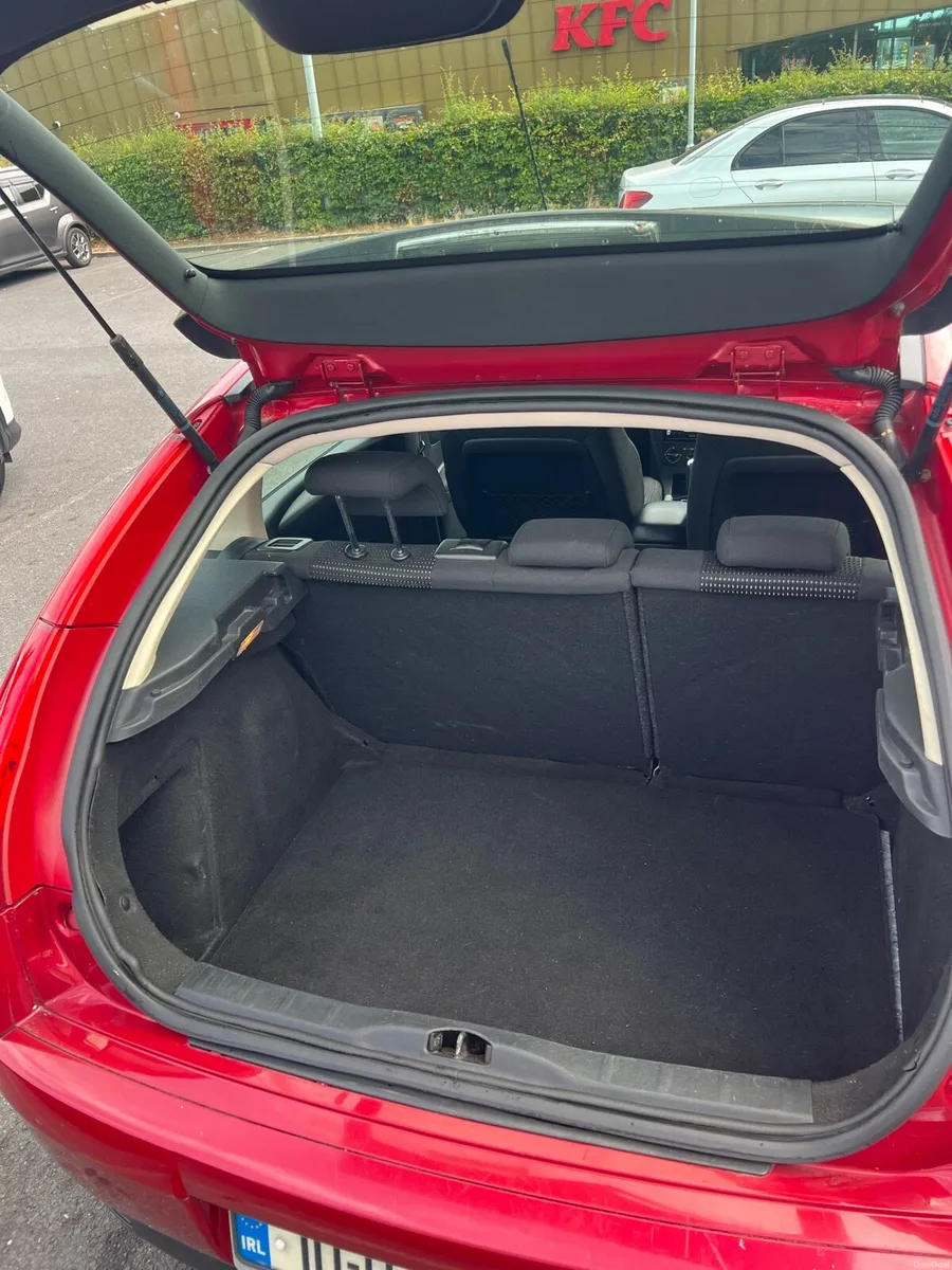 2010 Citroen C4 HDi 1.6 Hatchback - Image 6