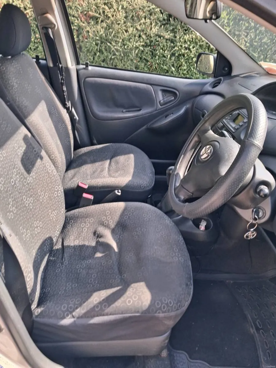 Car - Image 3