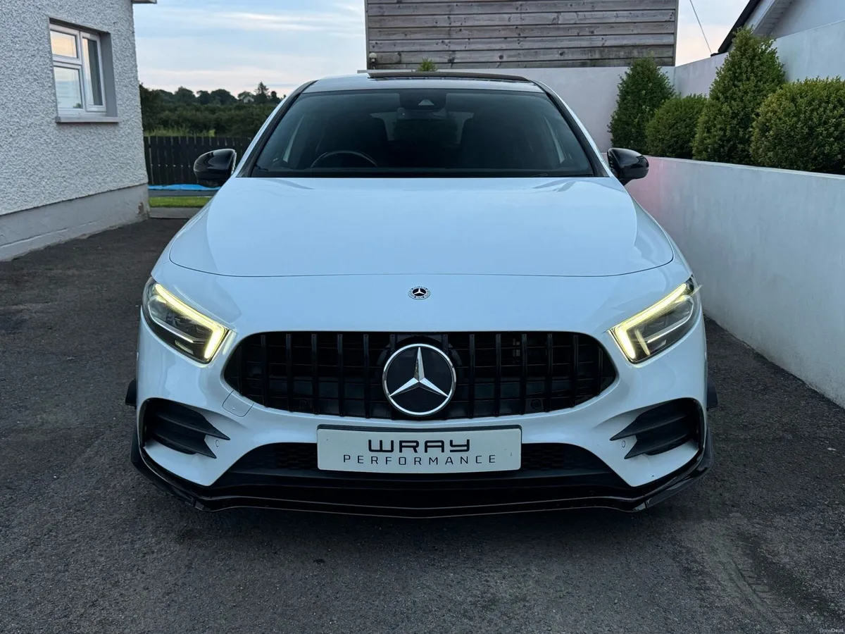 2022 Mercedes A250e AMG-Line Prem Plus 1.3 Hybrid - Image 4