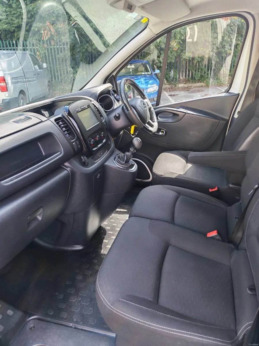 Opel vivaro - Image 6