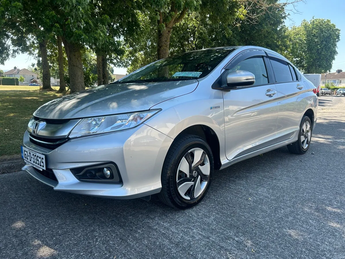 2016 Honda Grace 1.5 Hybrid Automatic // NCT & TAX - Image 4