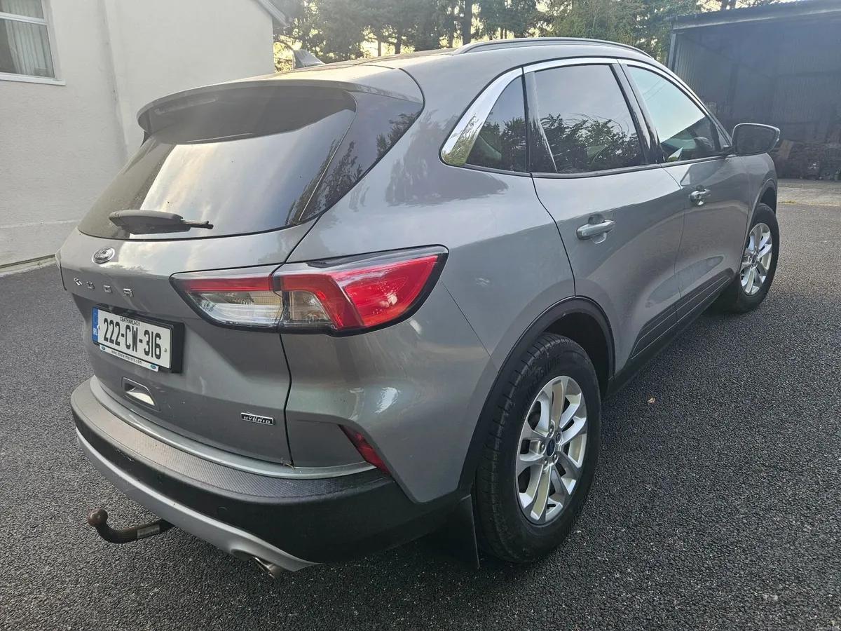 Ford Kuga 2022 Plugin Hybrid - Image 3