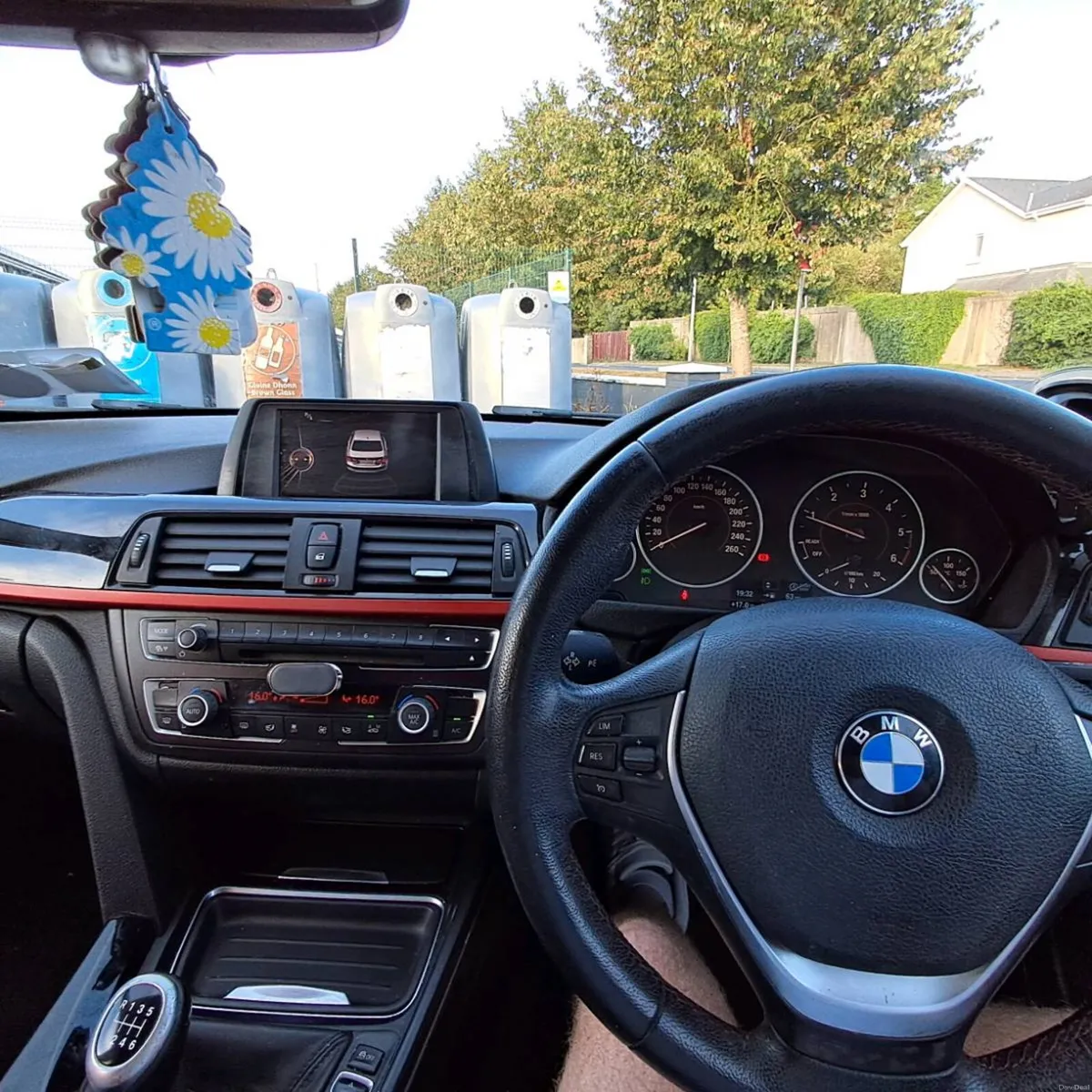 Car - Image 5