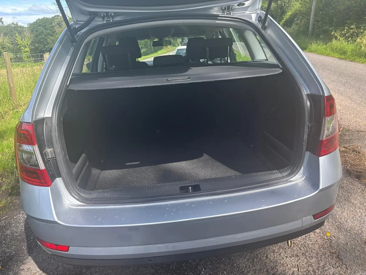 '20 Skoda Octavia Tdi Cr Se (Low Nox) - Image 6