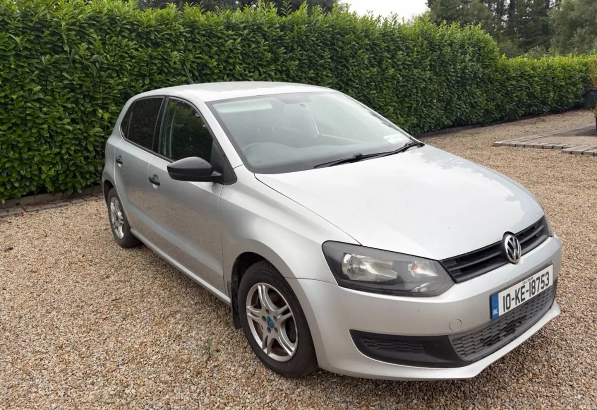 Silver Volkswagen Polo 2010  1.2 petrol - Image 2