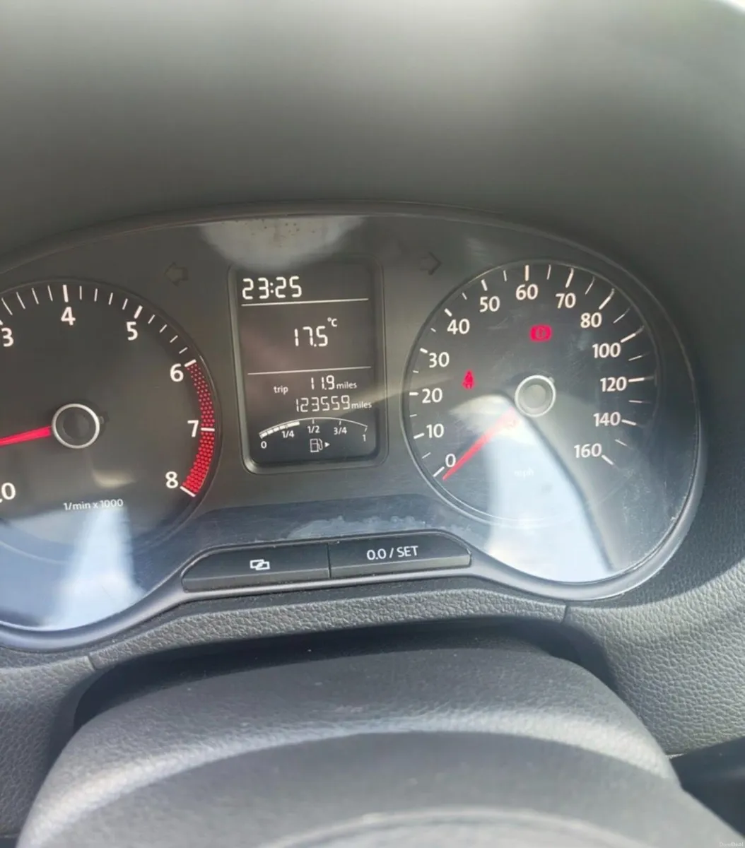 Silver Volkswagen Polo 2010  1.2 petrol - Image 4