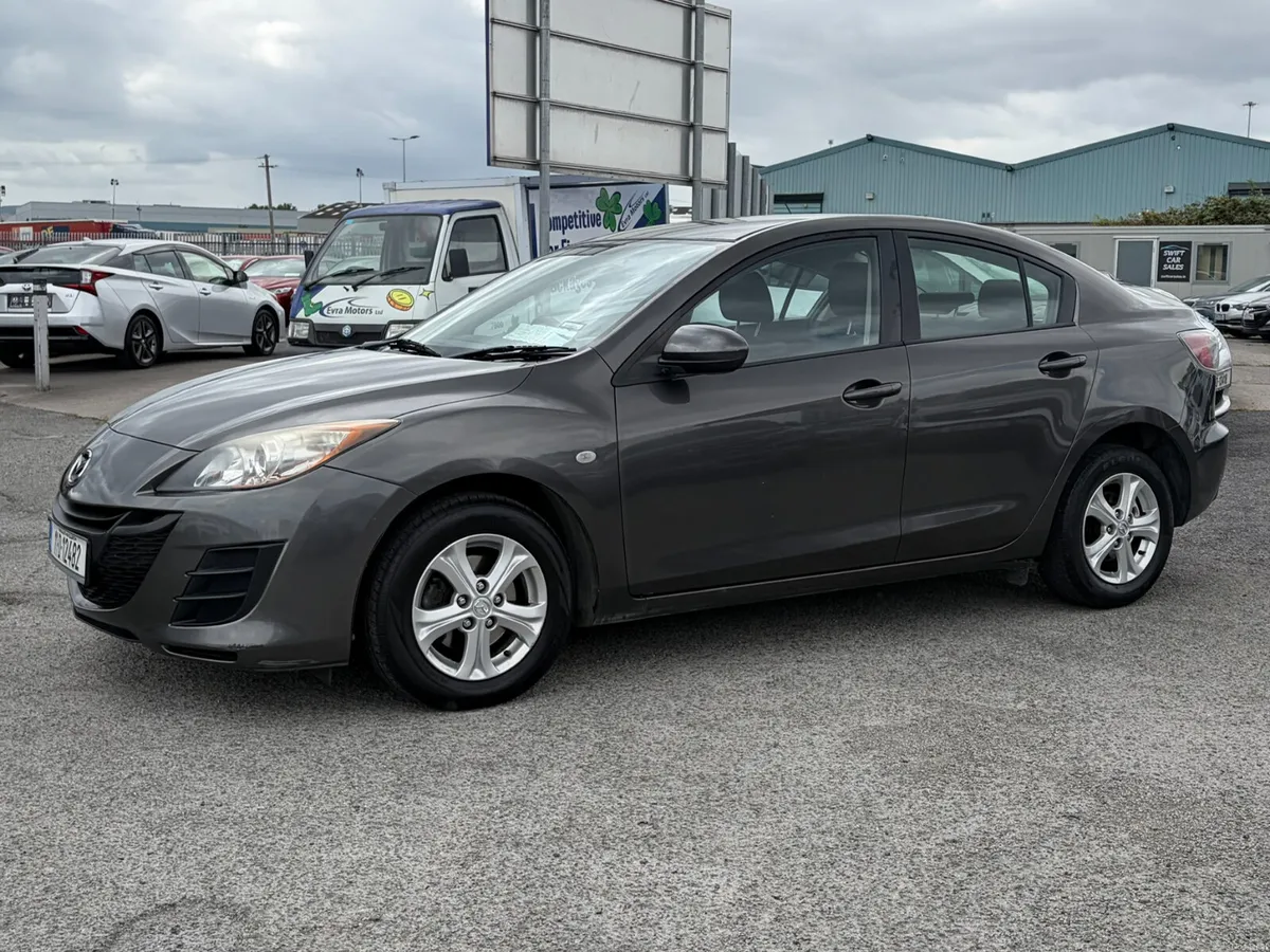 2011 Mazda 3 1.6 TDI Executive Nct 06/27 Tax 08/26 - Image 1