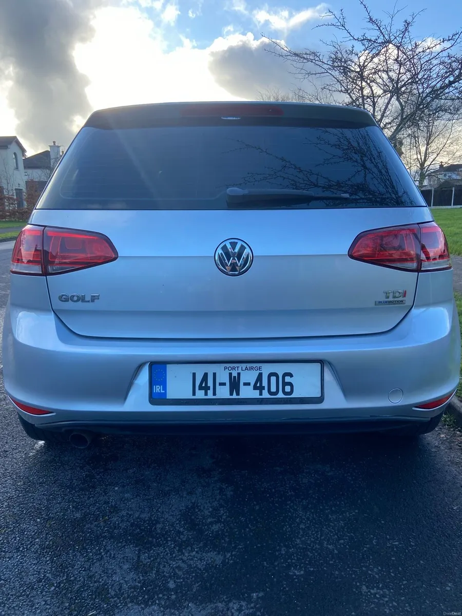 141 VW Golf 1.6L Diesel Highline Bluemotion - Image 3
