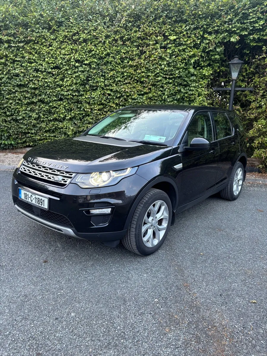 2018 Land Rover Discovery Sport - Image 1