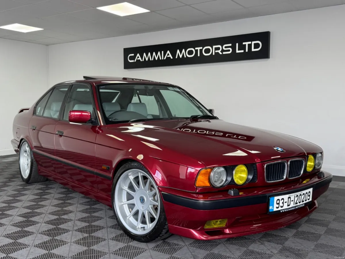 BMW 5-Series BMW 540I 6 SPEED MANUAL CALYPSO RED - Image 1