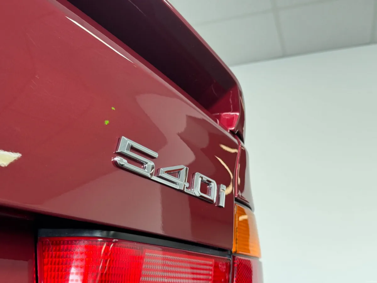 BMW 5-Series BMW 540I 6 SPEED MANUAL CALYPSO RED - Image 5
