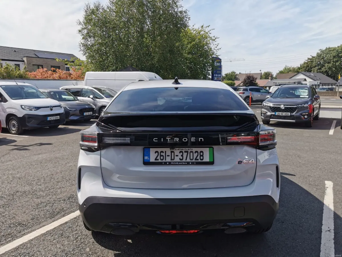 Citroen C4 MAX 54KWH 156HP 4DR AUTO - Image 5