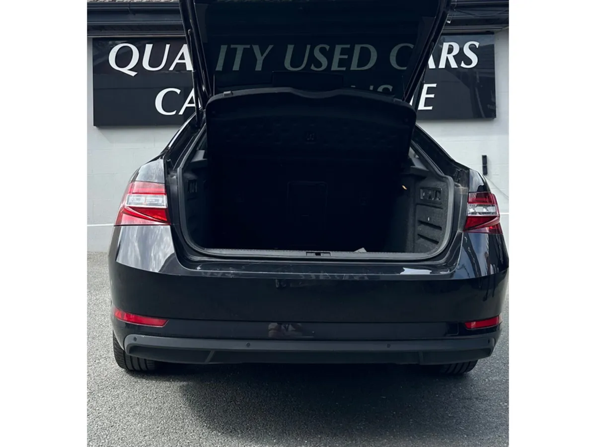 Skoda Superb AMBITION 1.6 TDI 120BHP DSG 4 4DR AUT - Image 5