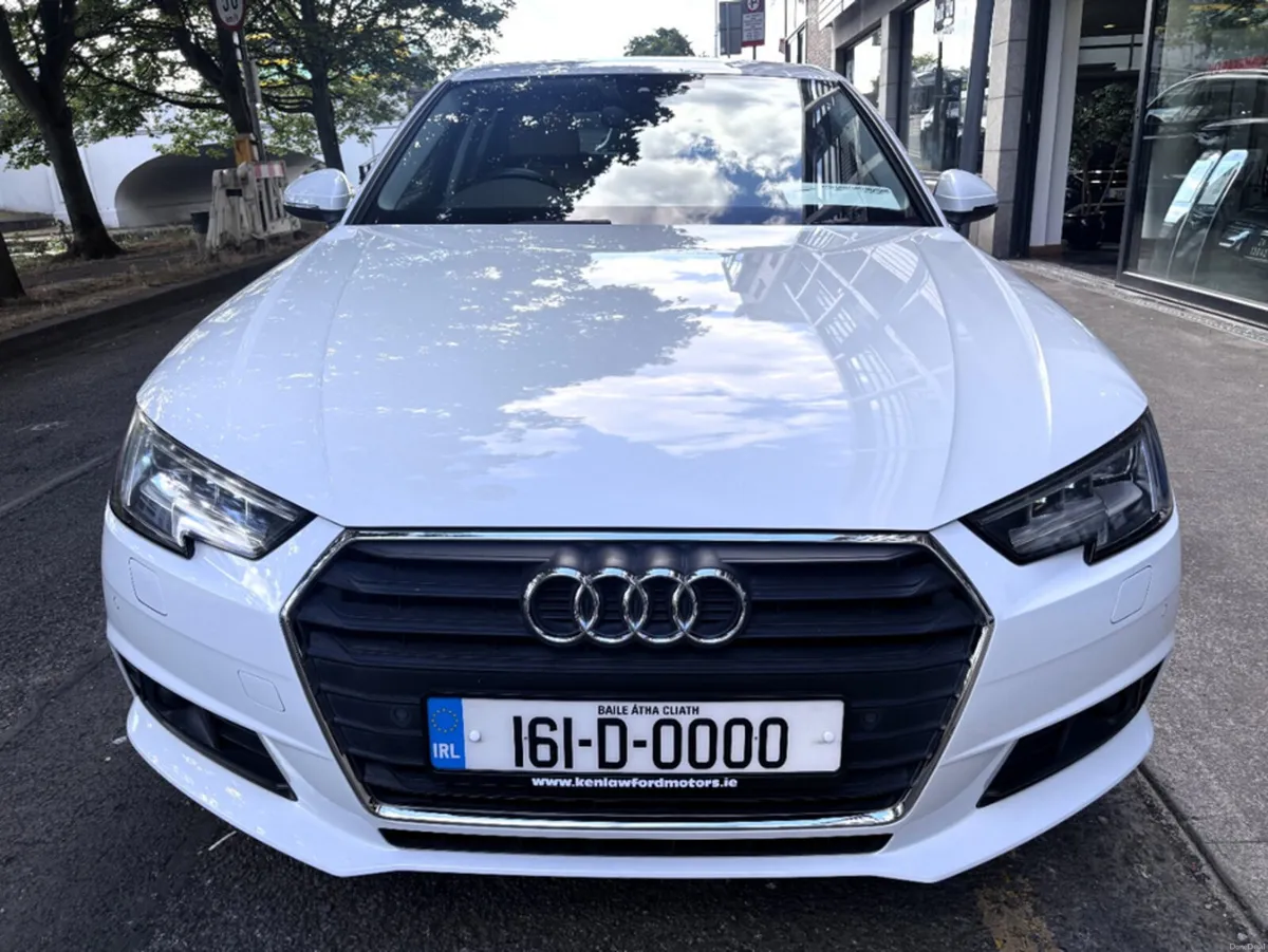 Audi A4 2.0 Tfsi Auto Luxury 190 Saloon - Image 3